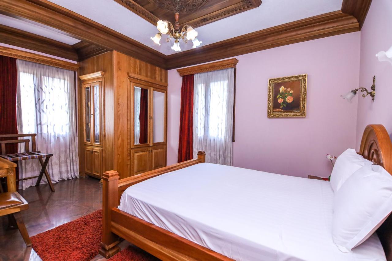 Brilant Antik Center Hotel Тирана Экстерьер фото