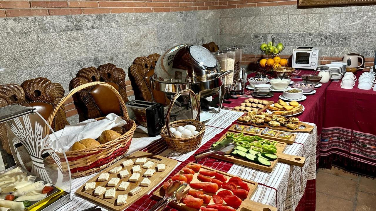 Brilant Antik Center Hotel Тирана Экстерьер фото
